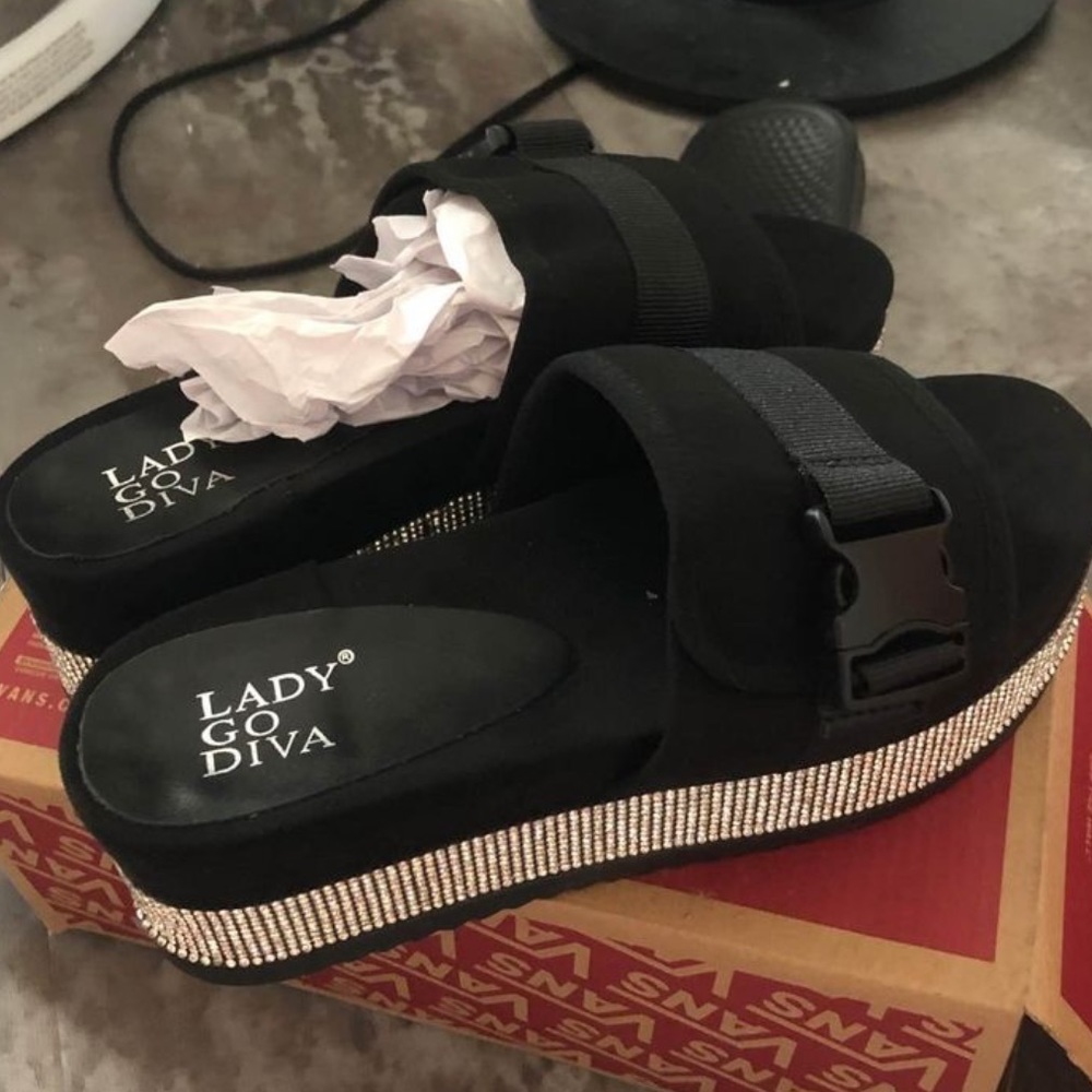 Bran new Lady godiva platforms